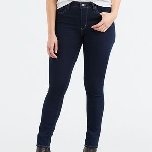 Levi’s 721 High Rise Skinny Jeans dark denim
